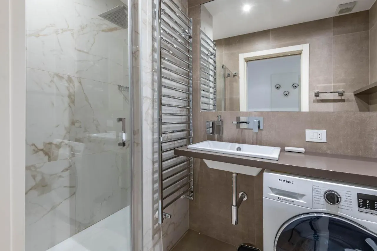 Easylife - Sofisticato Monolocale Con Terrazzino Nel Cuore Di Porta Venezia Mailand 0*,  Italien