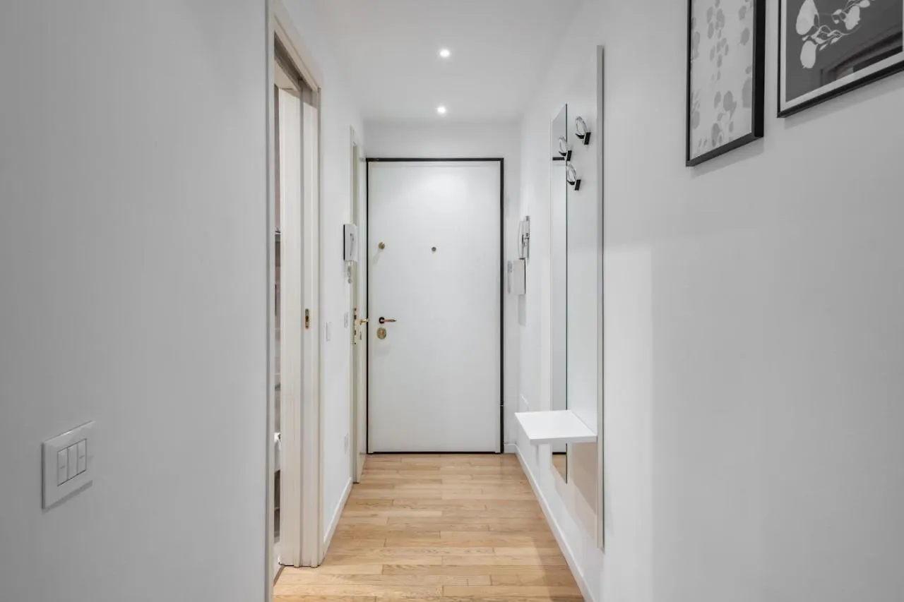 Easylife - Sofisticato Monolocale Con Terrazzino Nel Cuore Di Porta Venezia Mailand Italien